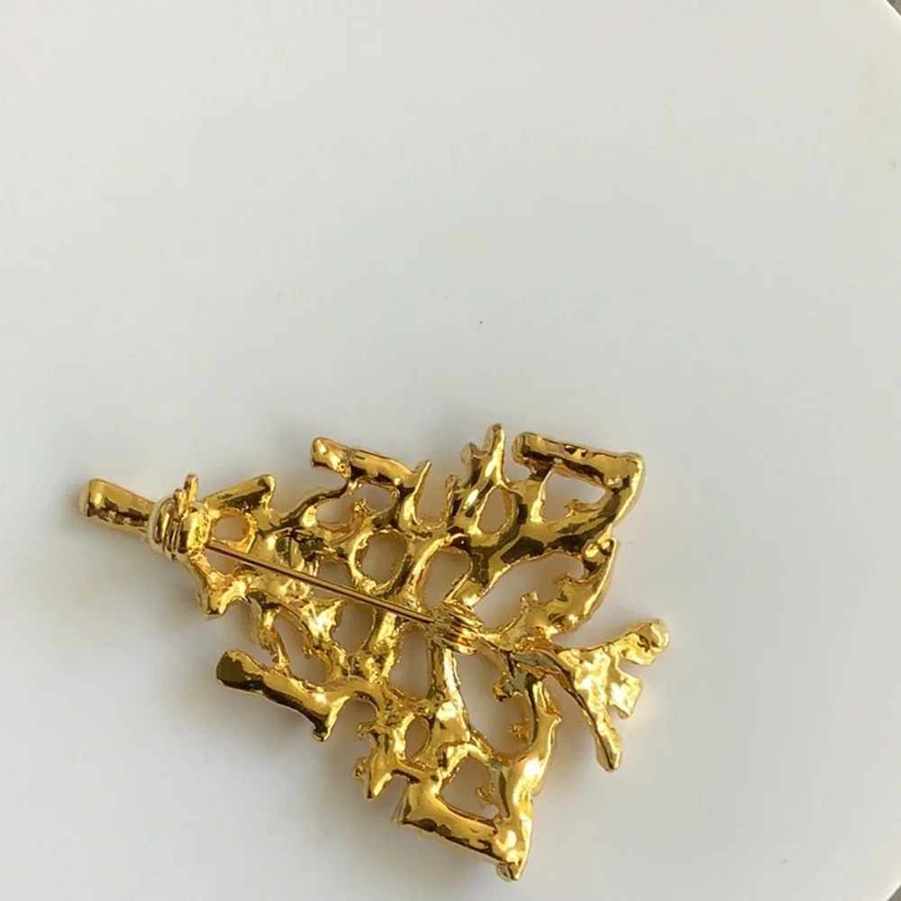 Festive Gold Christmas Tree Brooch - Picture 4 of 5
